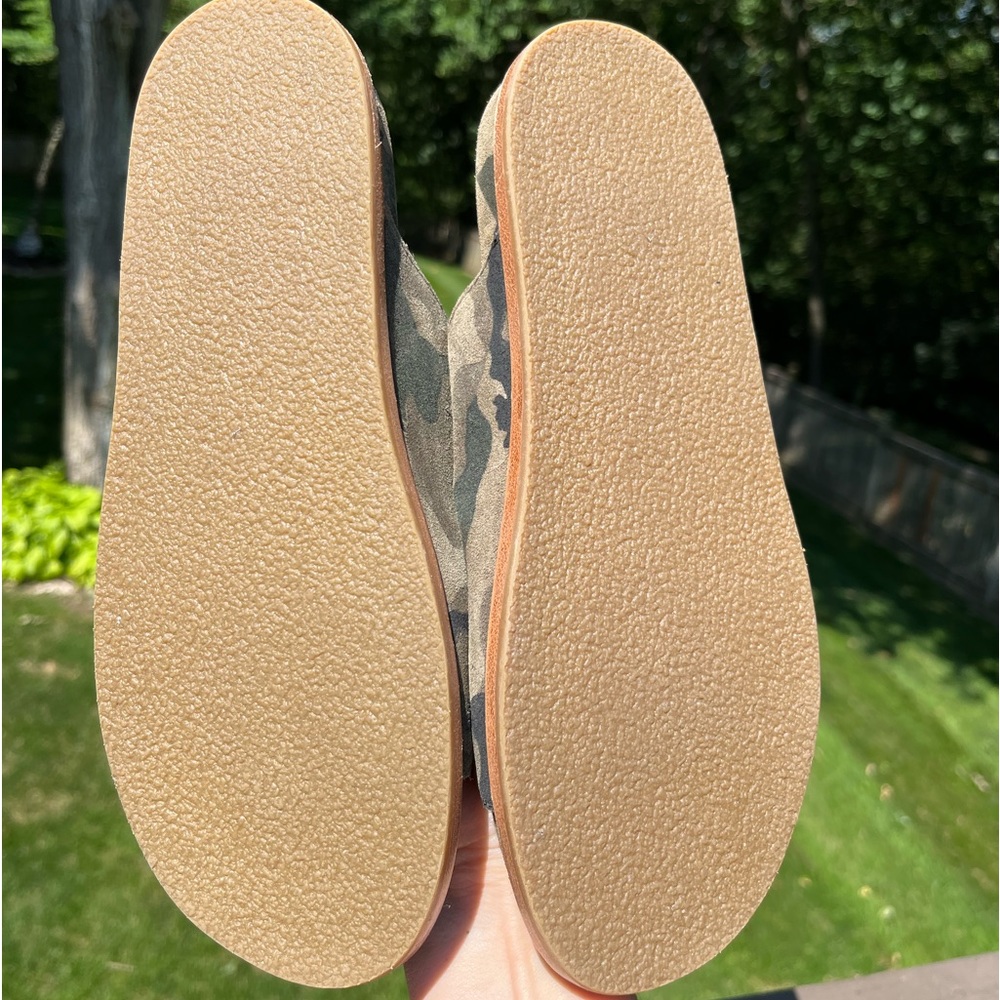 🦋NEW JOHNNY WAS EMBROIDERED BUCKLE SLIDES SANDALS IN CAMO 7 - Picture 4 of 4